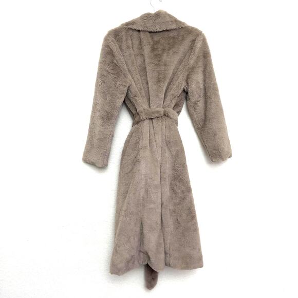 PRETTY LITTLE THINGS Women's 4 Taupe Belted Wrap Faux Fur Super Soft Plush Coat - Picture 5 of 7